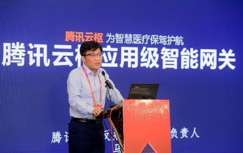 对比腾讯云和腾讯云在双11大促优惠活动中哪家性价比高？
